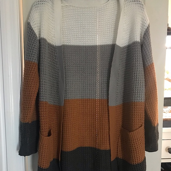 Cardigan - Picture 1 of 2